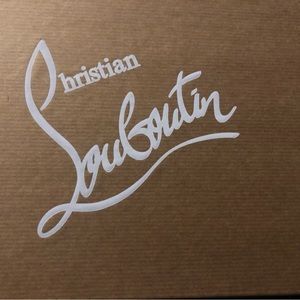Classic Christian Lou Tan pumps. Great for office, classic for formal affairs!